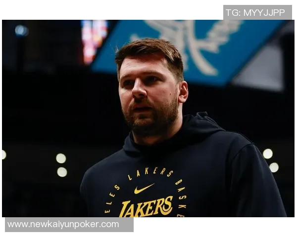 东契奇三分球出手高效低伤害是否真是侠迷心中的偶像 东契奇三分球出手高效低伤害是否真是侠迷心中的偶像