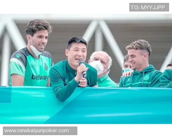 上海海港俱乐部代表赴西甲联盟考察青训并观赛交流 上海海港俱乐部代表赴西甲联盟考察青训并观赛交流