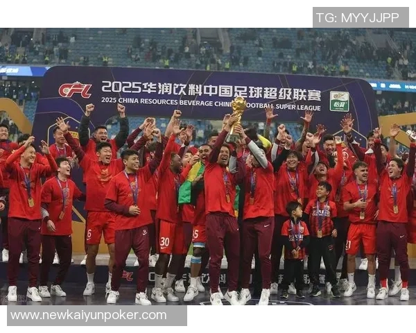 上海海港俱乐部代表赴西甲联盟考察青训并观赛交流